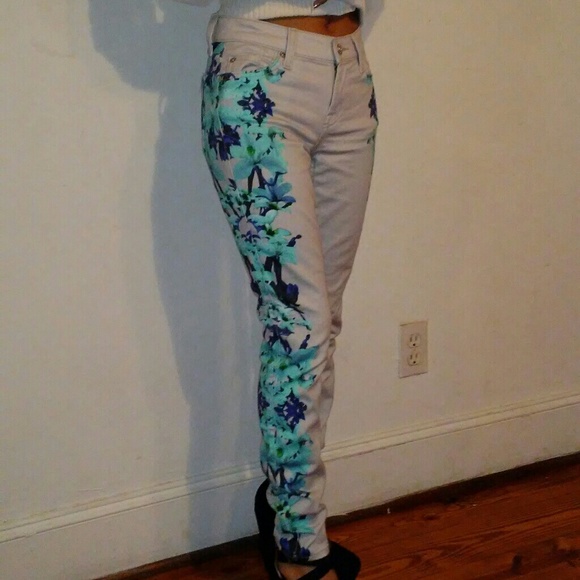 🦋 7FAM Floral Skinny Crop Jeans size 24x28 - Picture 5 of 8